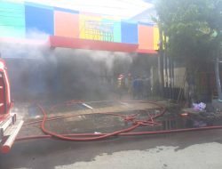 Kebakaran di Happy Song Karaoke Kota Tegal Diduga Akibat Konsleting Listrik