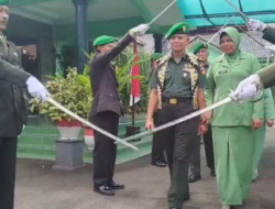 Kodim 0713/Brebes Gelar Tradisi Pedang Pora, Lepas Dua Prajurit Purna Tugas dengan Khidmat