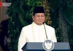 Kebhinekaan dalam Balutan Adat: Kabinet Merah Putih Rayakan HUT RI ke-70 di Istana Merdeka