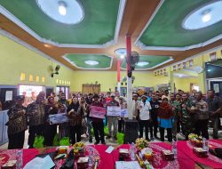Bupati Brebes Berikan Bantuan RTLH dan Jambanisasi di Desa Kupu dan Dukuhwringin dalam Peringatan HUT RI ke-80