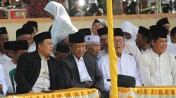 Santri Santriwati Penuhi Lapangan Garuda Guna Upacara Peringati Hari Santri Nasional Tahun 2025 ‎