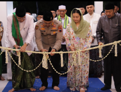 Peringati Isra Mi’raj, Polres Brebes Resmikan Masjid Uswatun Khasanah dan Grup Hadroh Santri Brambang