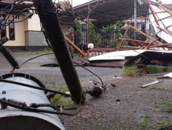 Angin Puting Beliung Terjang Ruko Milik Warga di Ragatunjung, Kerugian Capai Rp5 Juta