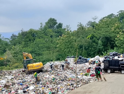 Warga Keluhkan Bau Menyengat dari TPA Kalijurang Brebes