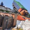 Dua Truk Terjun dari Flyover Kretek, Diduga Berawal dari Rem Blong