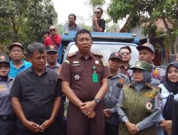 Kemarau Panjang, Warga Taraban Krisis Air Bersih Selama Enam Bulan, Kejari Brebes Salurkan 50 Ribu Liter